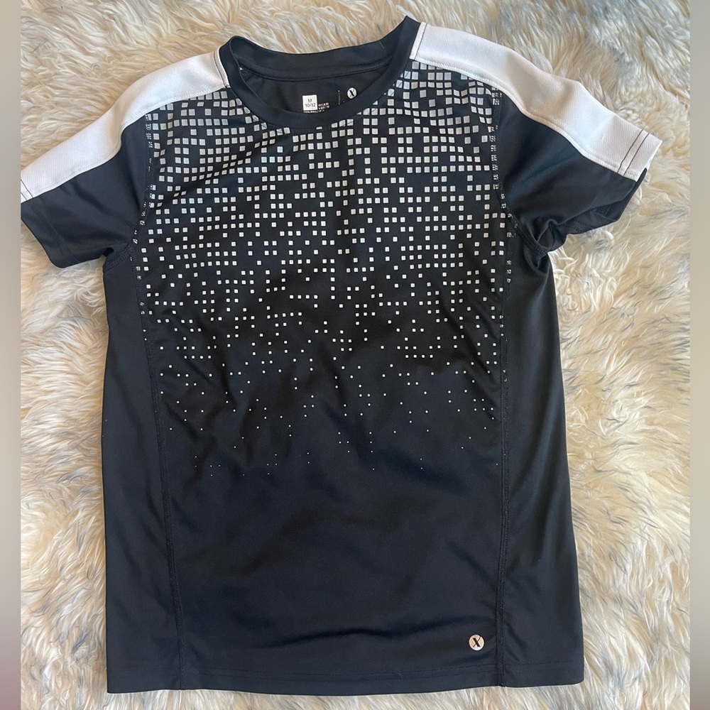 Xersion Boys Medium Athletic Shirt.  5 for $20